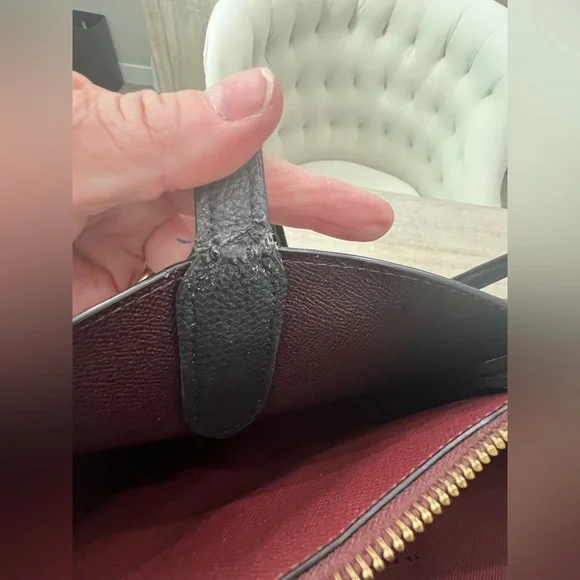 Coach Willow Tote - Picture 13 of 16